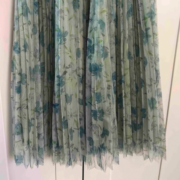 Pleated floral maxi skirt 27/28 - Picture 3 of 5